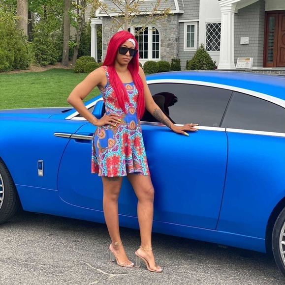 Dress - Picture 3 of 3